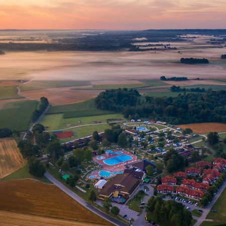 Terme Banovci - Hotel Zeleni Gaj Veržej Exterior foto